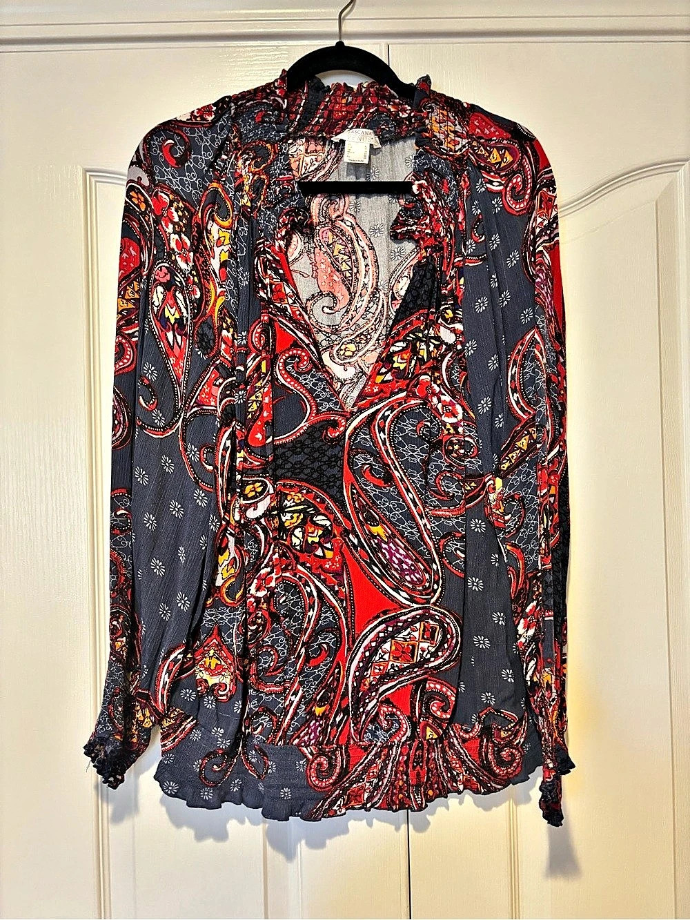 Venus Paisley Blouse in Red & Gray Size XL Like New